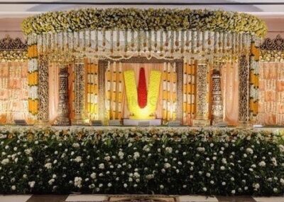 Wedding stage flower decoration