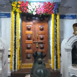 House warming flower decoration