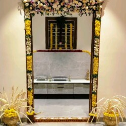 House warming flower decoration