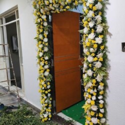 House warming flower decoration