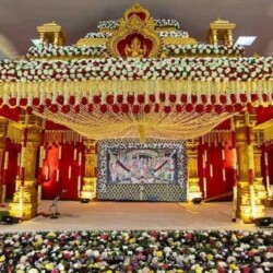 Wedding stage flower decoration