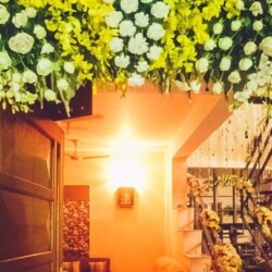 House warming flower decoration